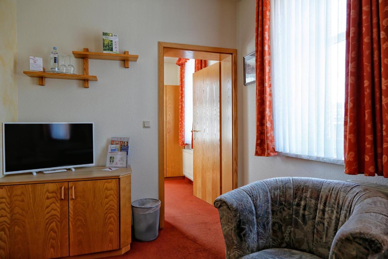 Konsum Gaestehaus Quisisana - Oberhof Oberhof  Exteriér fotografie