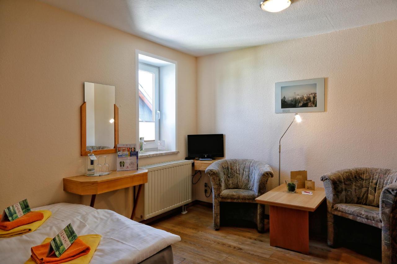 Konsum Gaestehaus Quisisana - Oberhof Oberhof  Exteriér fotografie