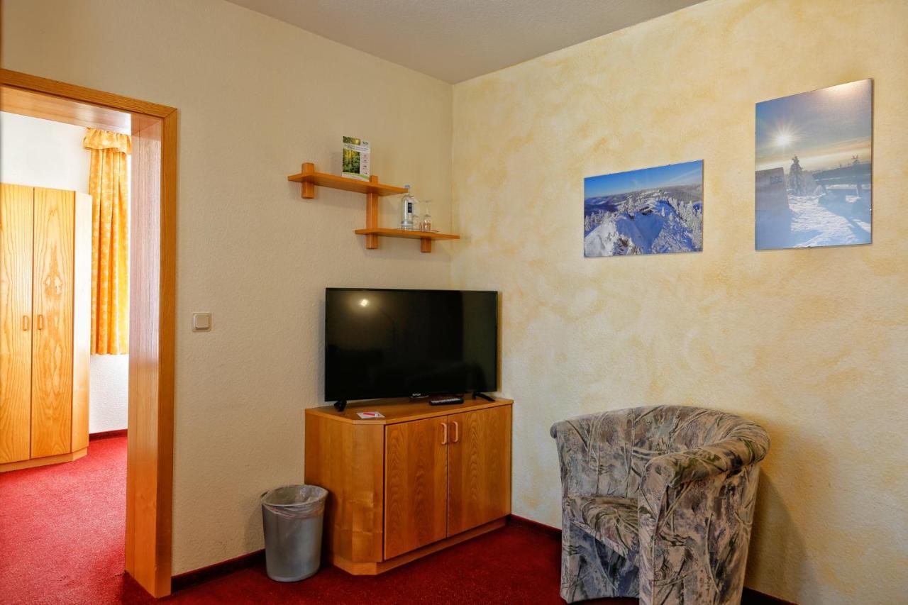 Konsum Gaestehaus Quisisana - Oberhof Oberhof  Exteriér fotografie